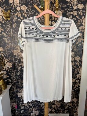 torrid White Short-Sleeve Top with Navy Embroidered Yoke